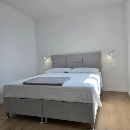 Holiday home Oliveta Brela